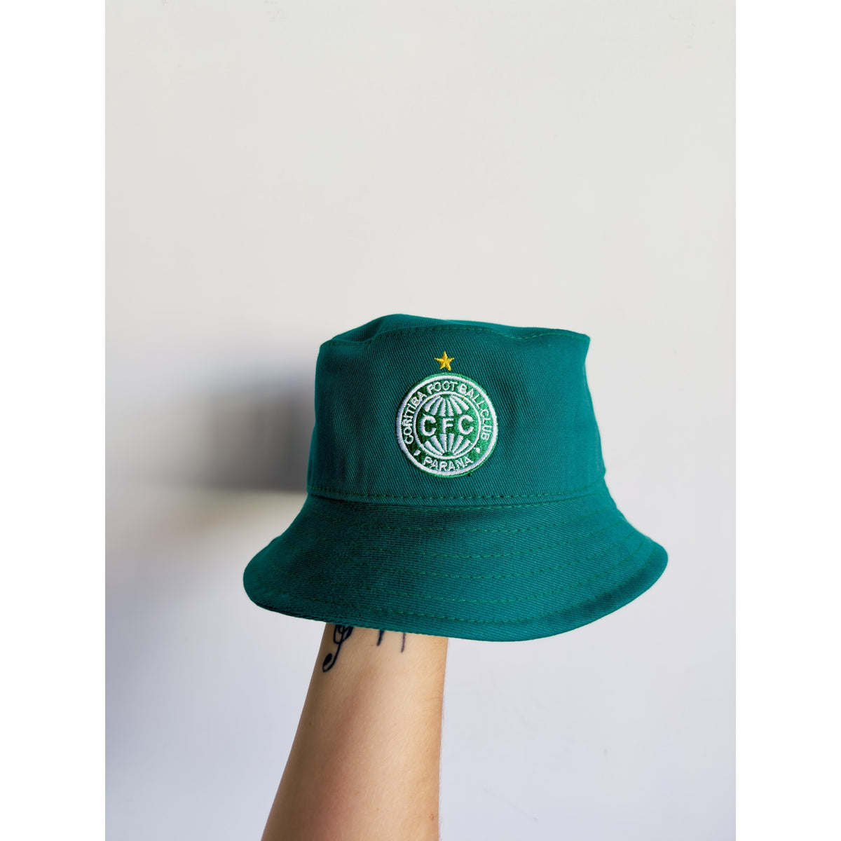 Bucket Adulto Verde